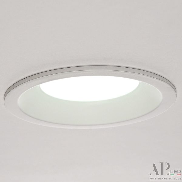 Встраиваемый светильник APL Led Ingrid 3322.LDY5016/5W/6K