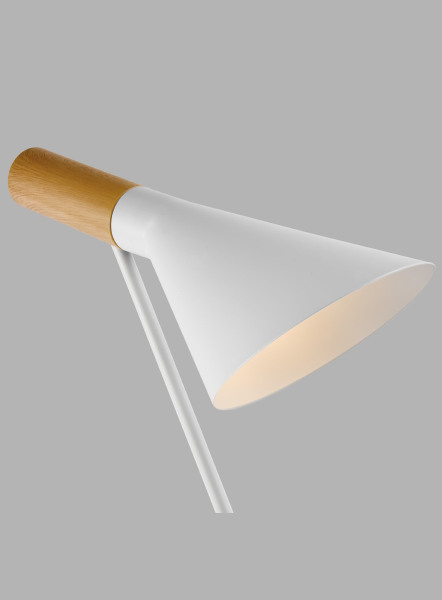 Настольная лампа Moderli Turin V10477-1T