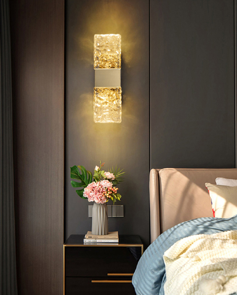 Настенное бра Delight Collection Wall lamp 88068W gold/clear